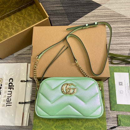 GG MARMONT 24 SMALL MATELASS_ SHOULDER BAG GREEN IRIDESCENT CALFSKIN