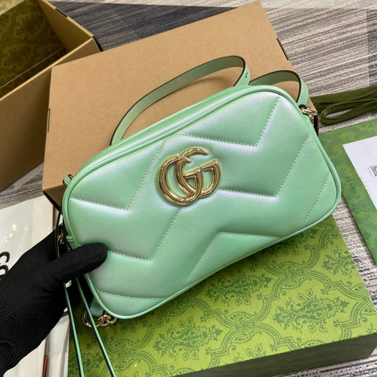 GG MARMONT 24 SMALL MATELASS_ SHOULDER BAG GREEN IRIDESCENT CALFSKIN