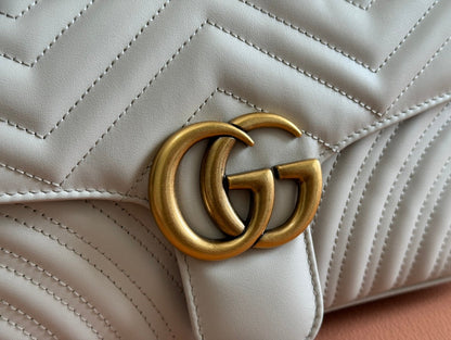 GG MARMONT MATELASS_ LARGE 26 BAG WHITE CALFSKIN
