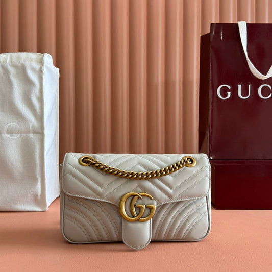 GG MARMONT MATELASS_ LARGE 26 BAG WHITE CALFSKIN