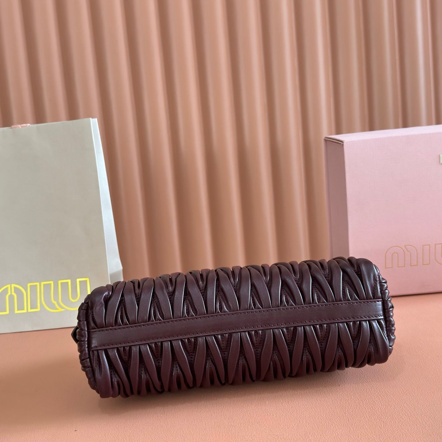 Miu Caprice Clutch Burgundy Matelassé Nappa Leather 280763