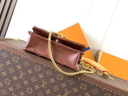 LV WOC Go-14 20cm Brown Sheepskin GHW