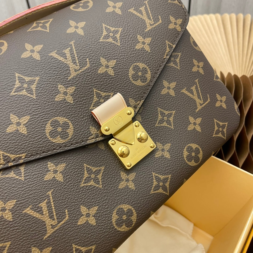 pochette metis 25 brown monogram canvas
