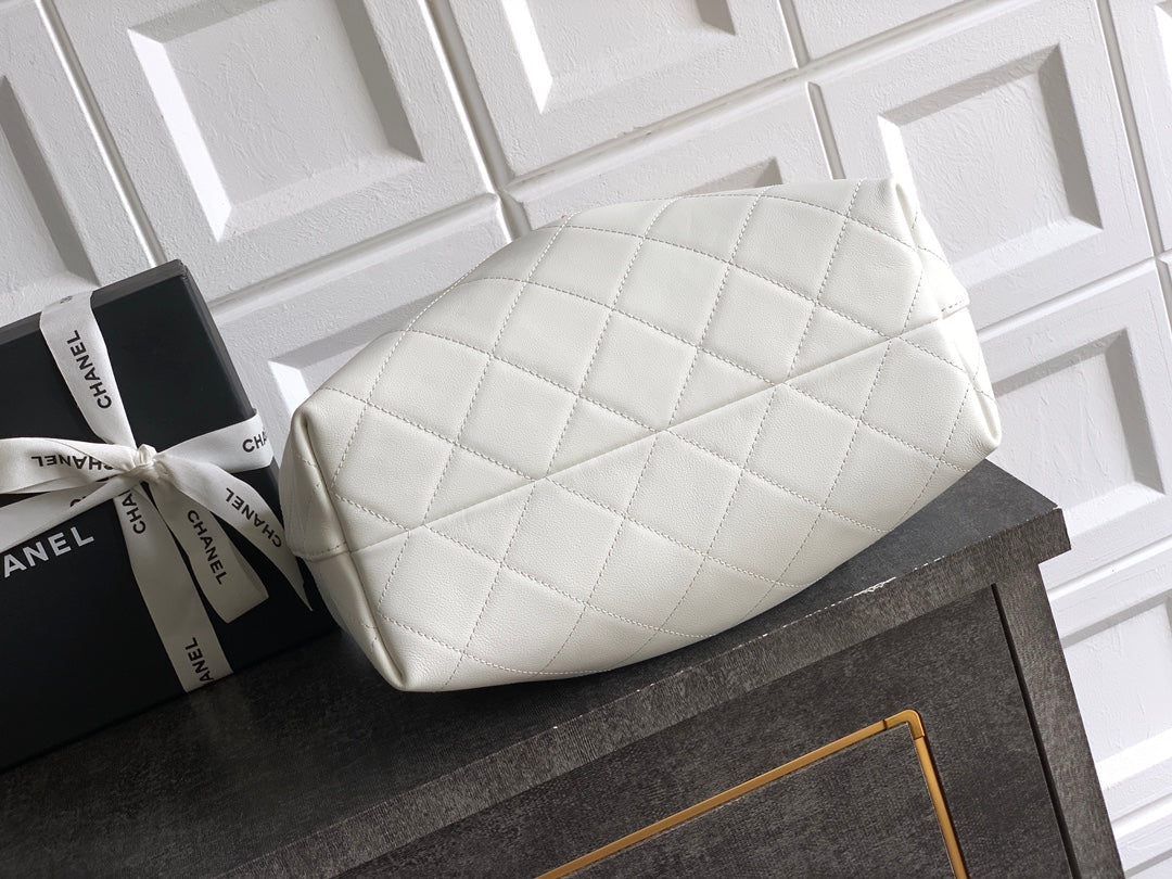 Chanel 26C Hobo Bag White Cowhide GHW 272332