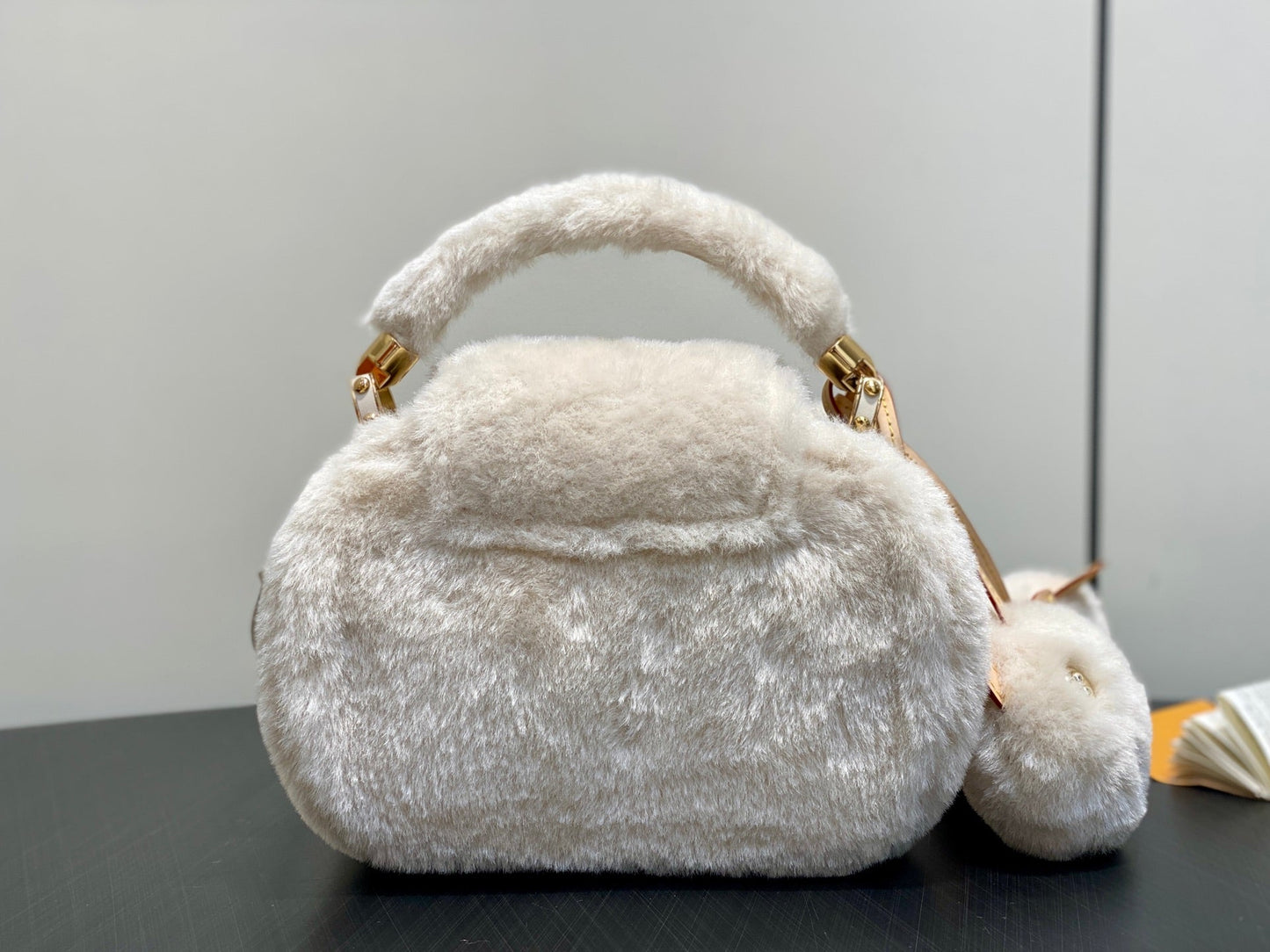LV Cozygram Ski Capusnow Bag Cream Fleece