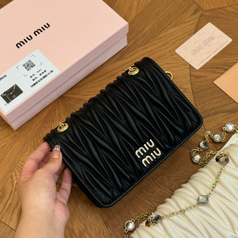 CRYSTAL CLOQU_ 20 NAPPA BLACK LEATHER BAG