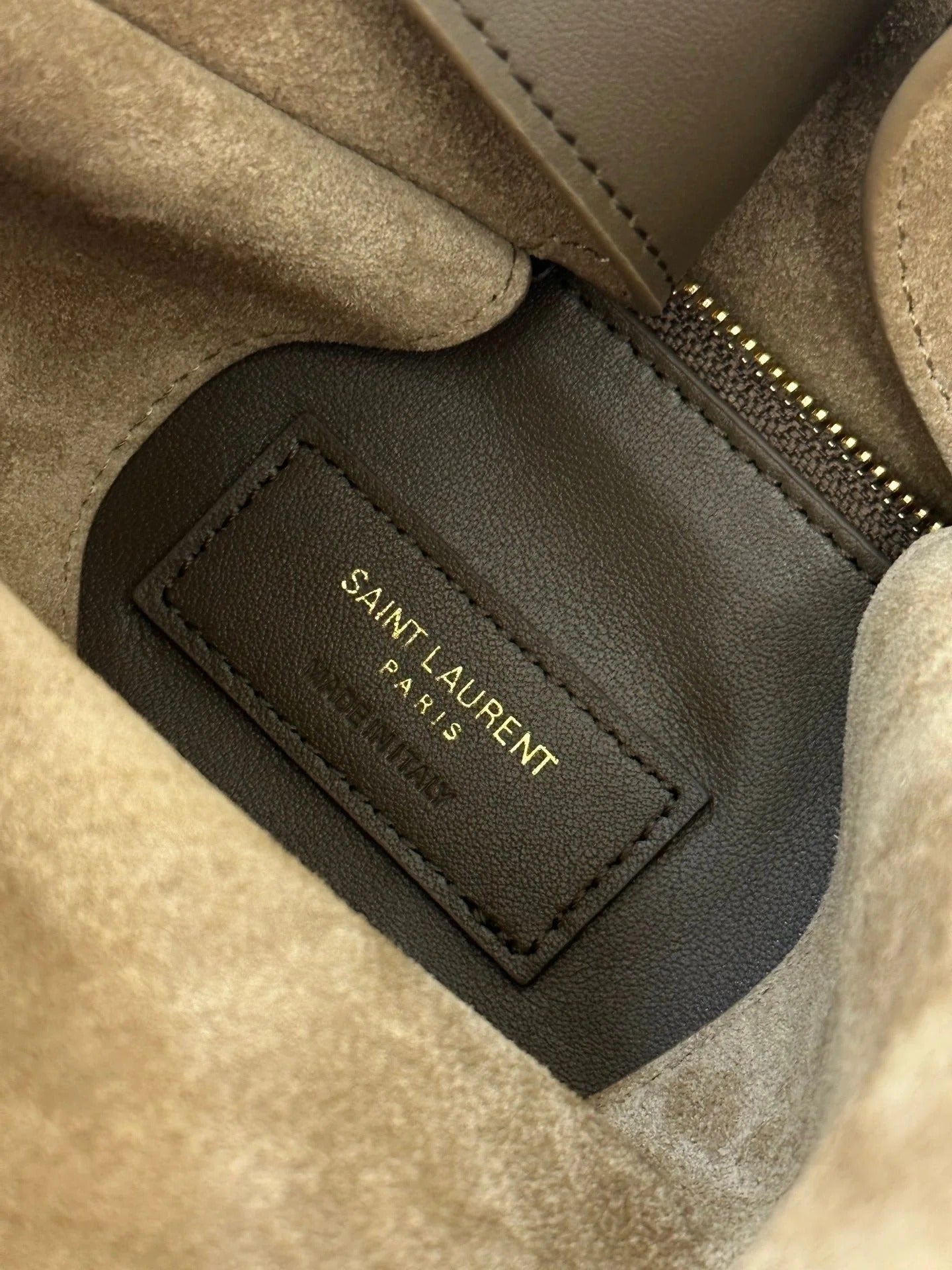 LE 5 _ 7 SUPPLE SMALL 22 IN PEANUT BROWN SUEDE