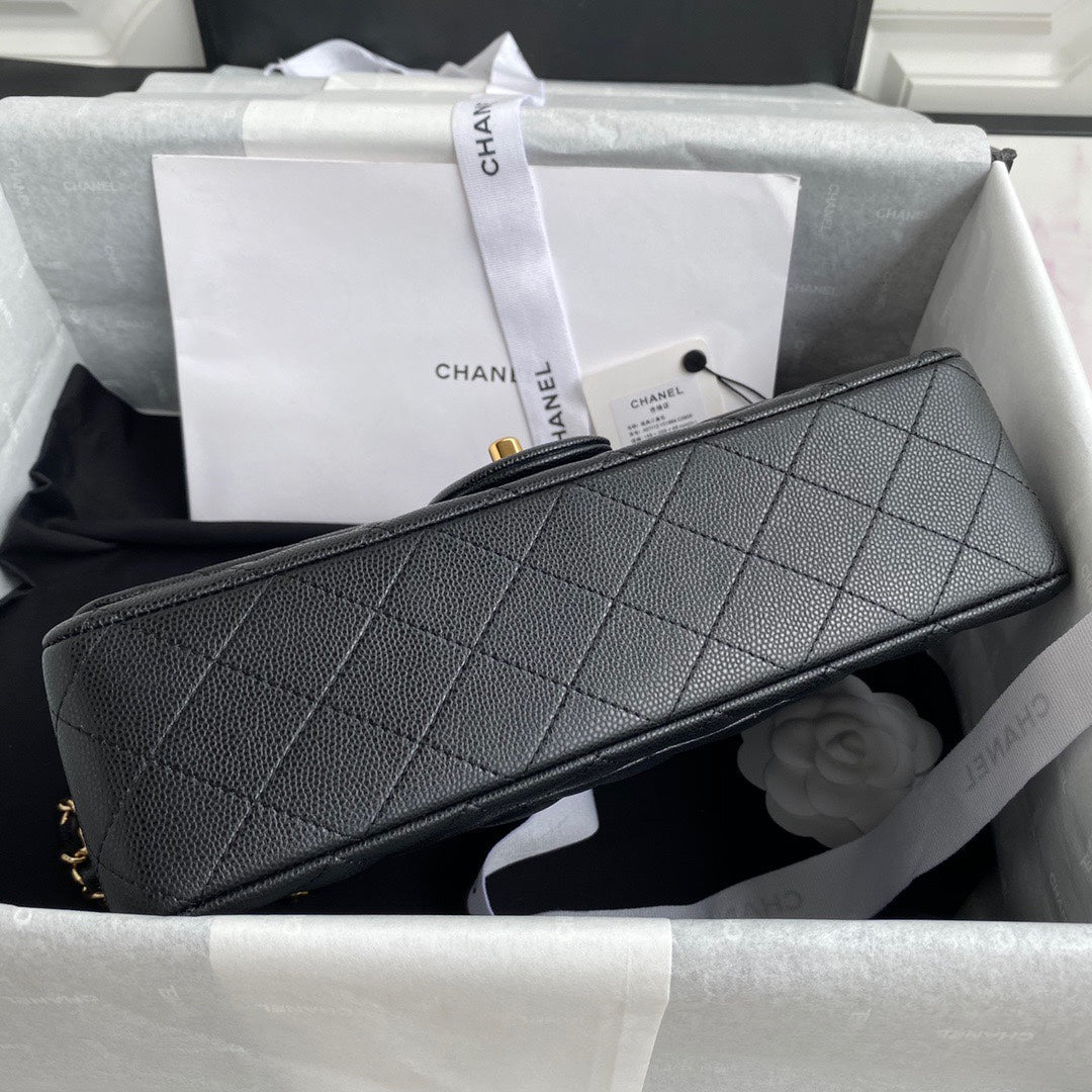 Medium Classic Flap Bag 23cm Black Caviar Gold Hardware